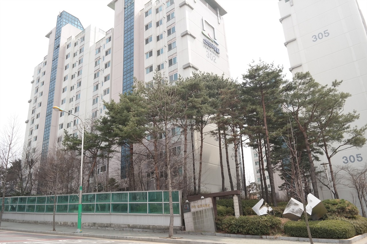 Building entrance with signage