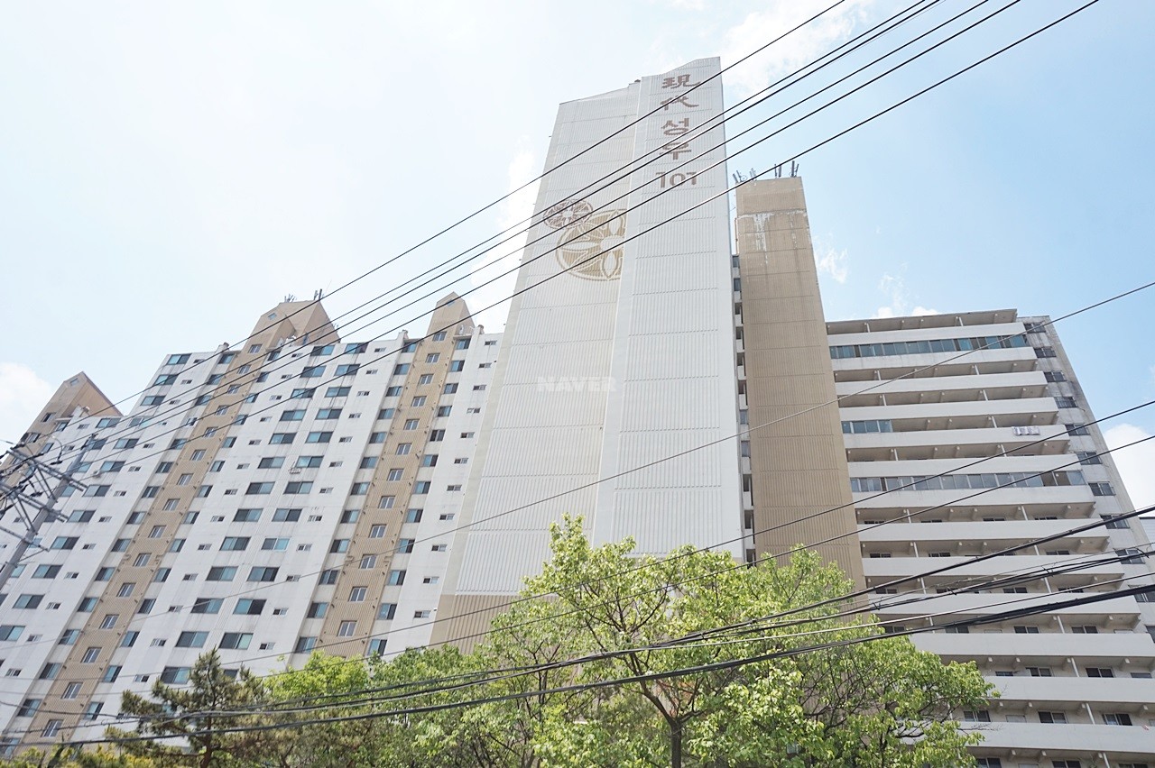Building entrance with signage