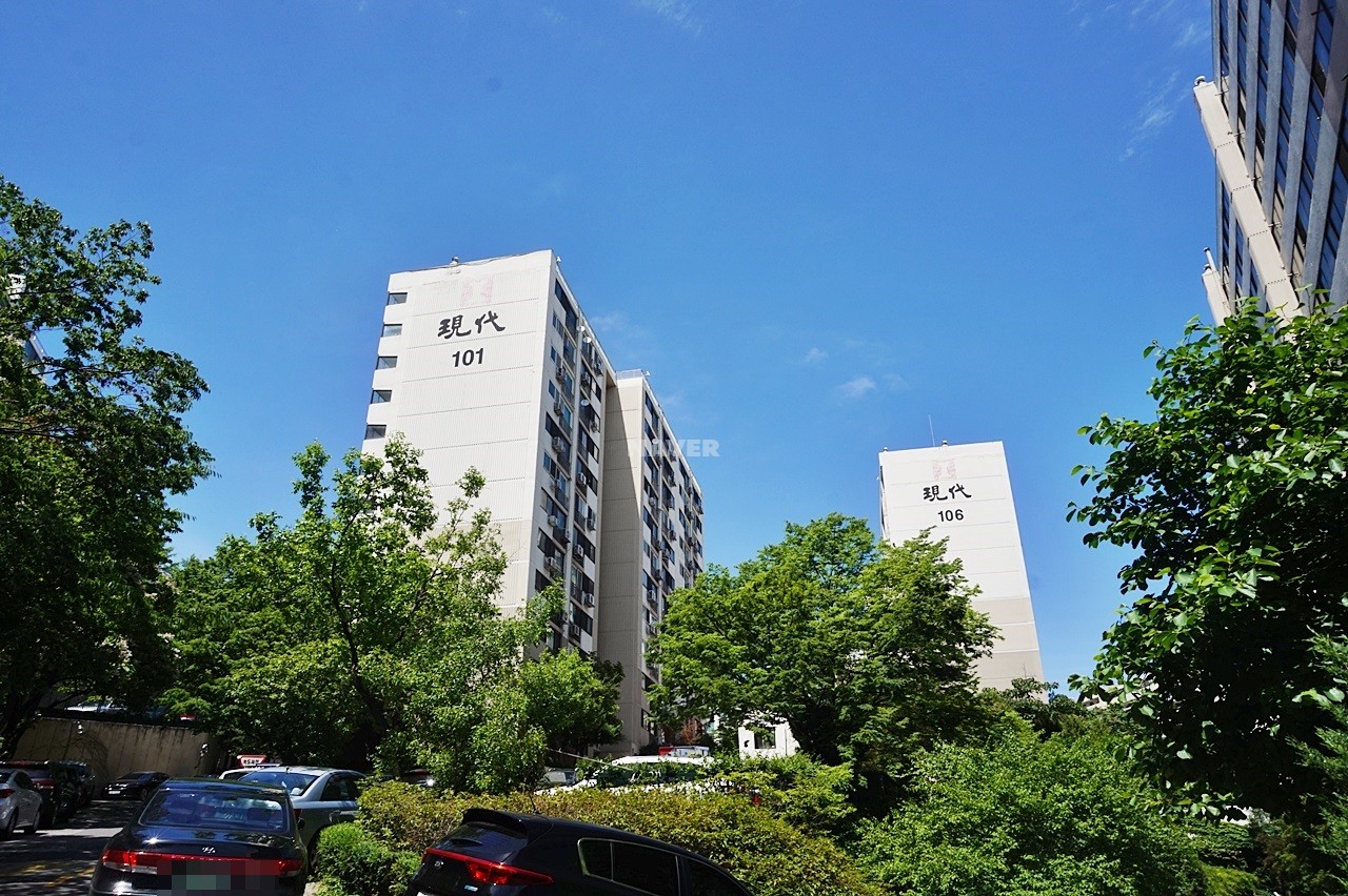Building entrance with signage