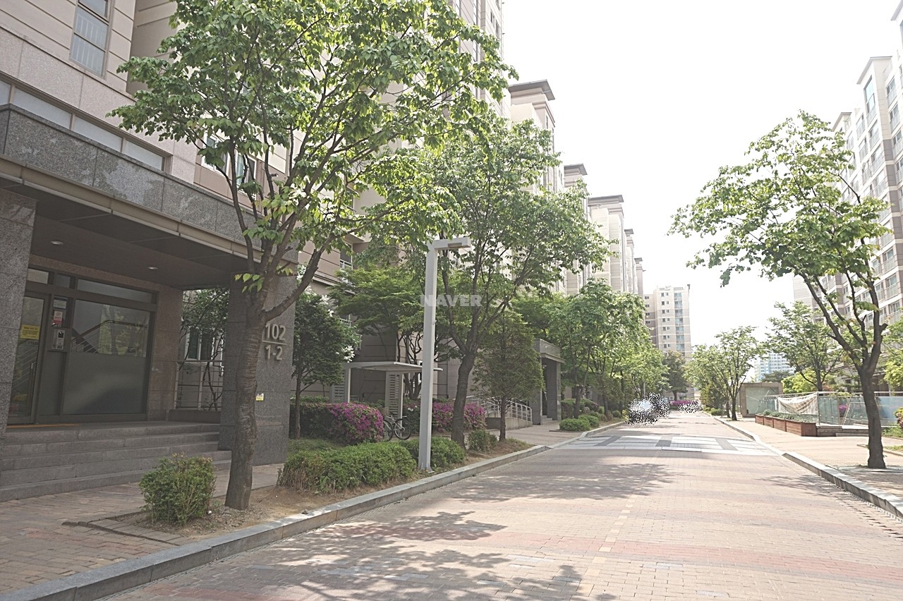 Building entrance with signage