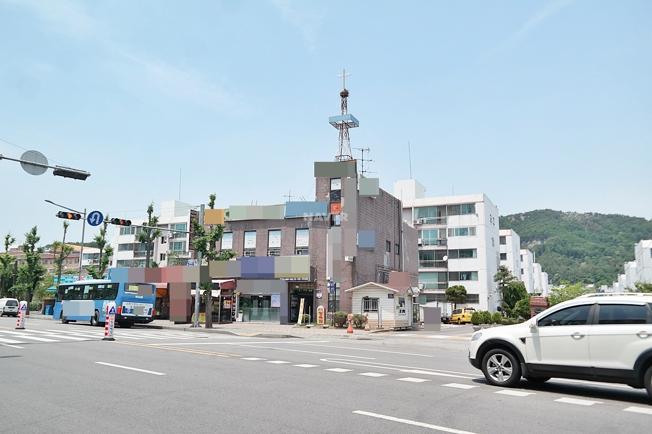 Building entrance with signage