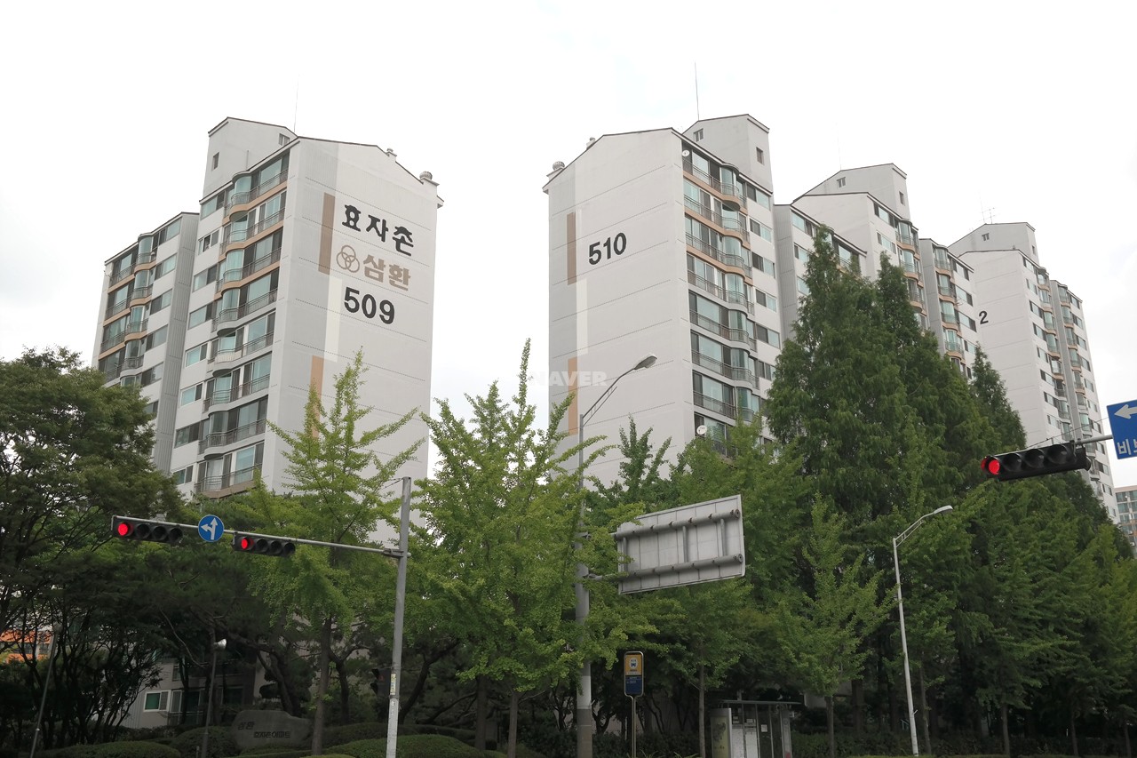 Building entrance with signage