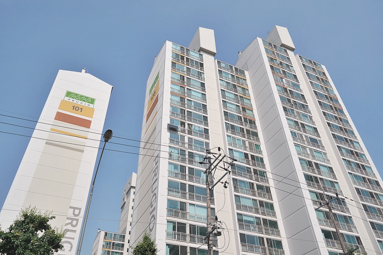Building entrance with signage