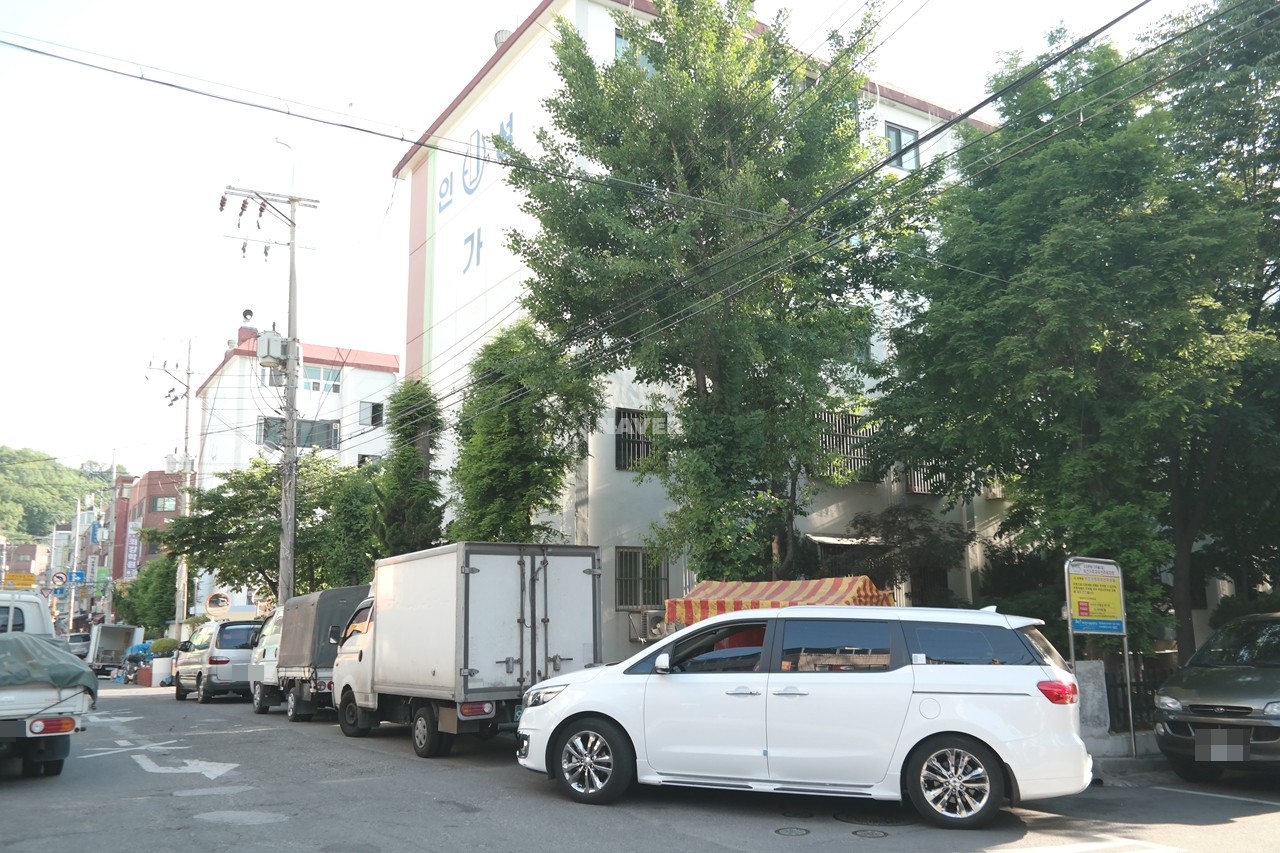 Building entrance with signage