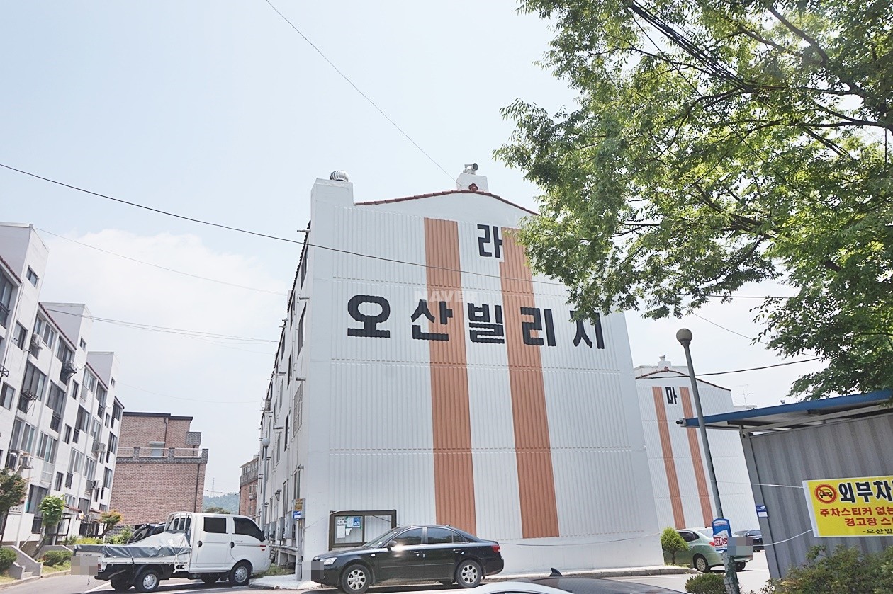 Building entrance with signage