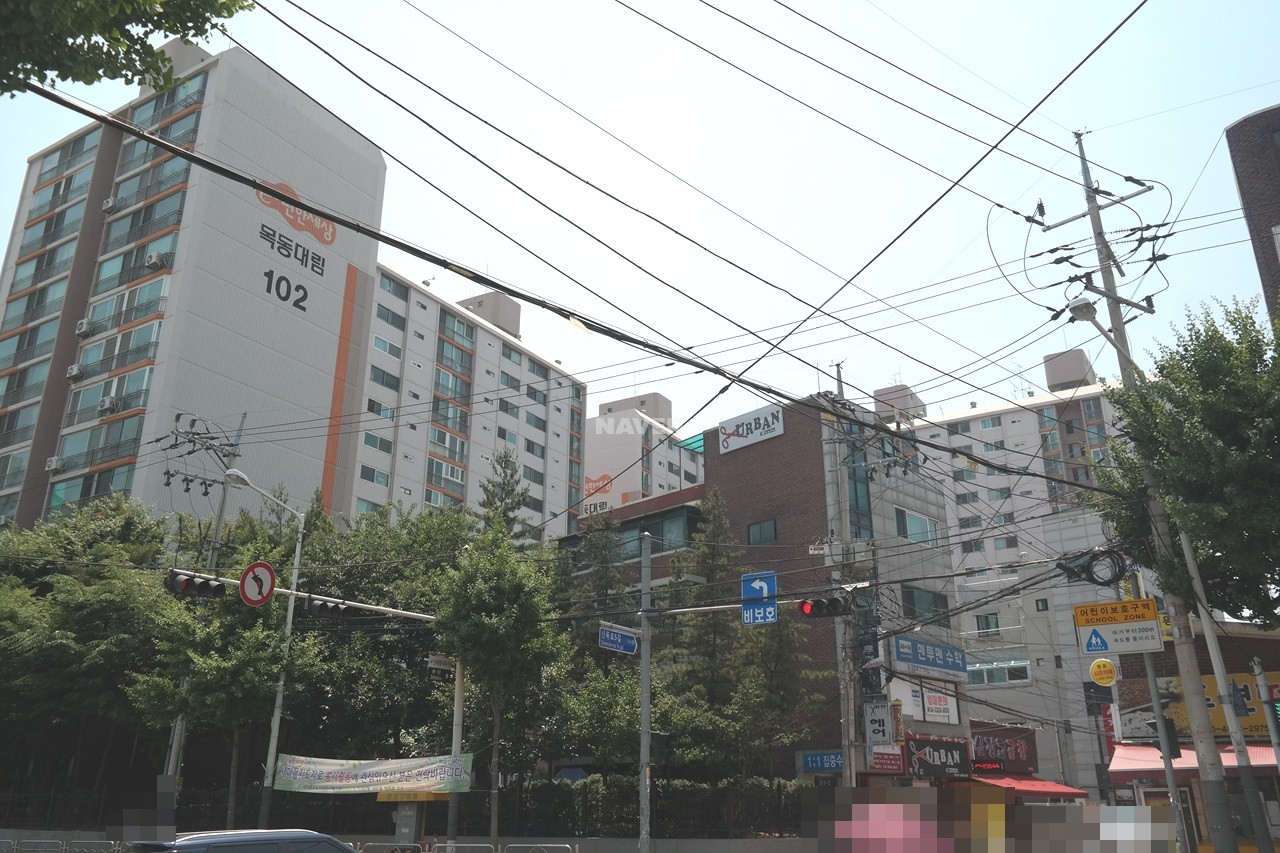 Building entrance with signage