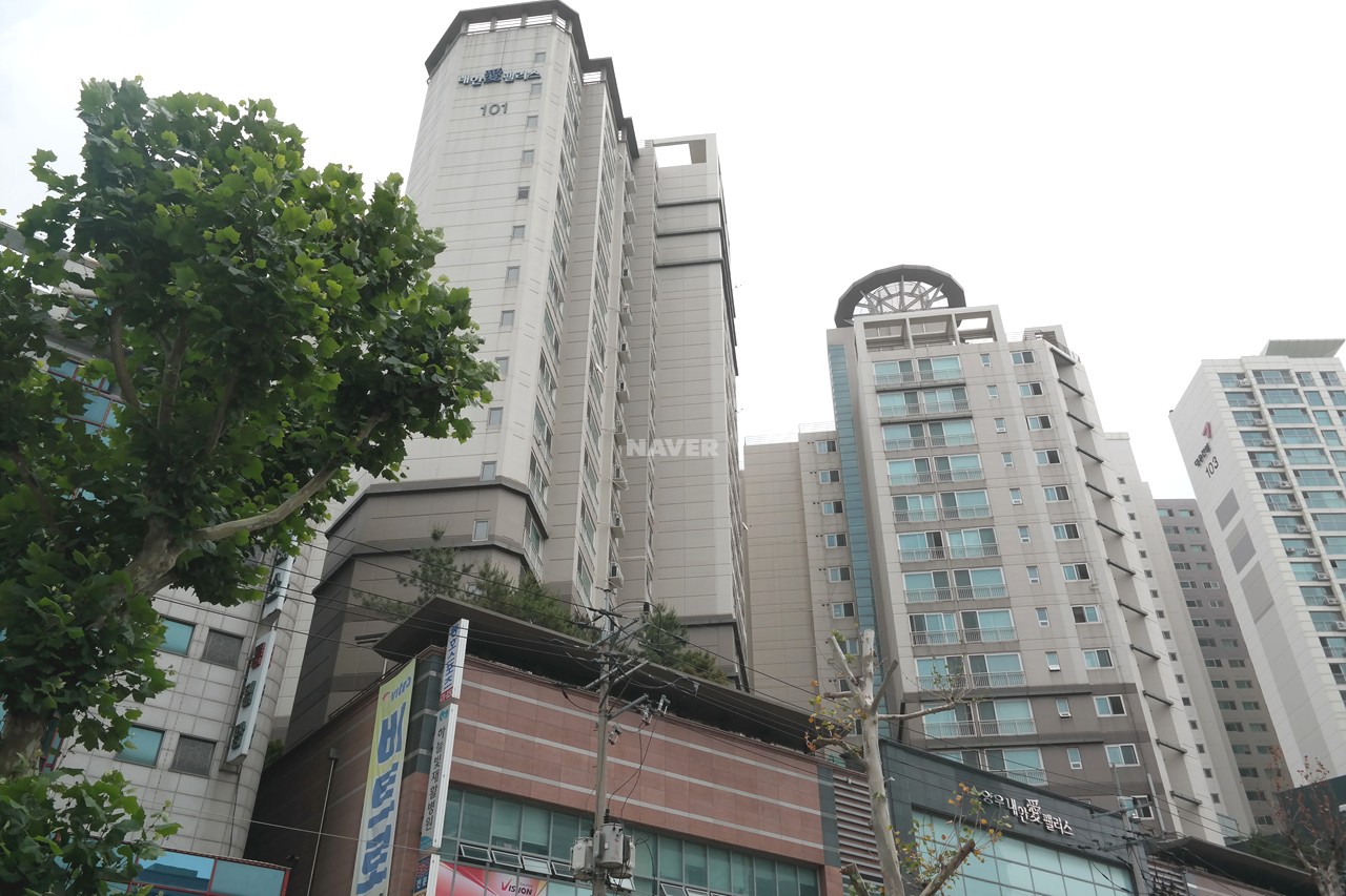Building entrance with signage
