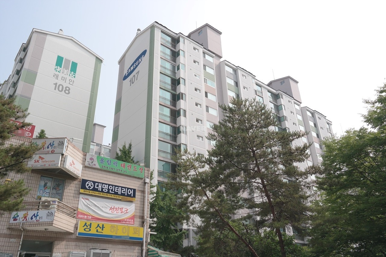 Building entrance with signage