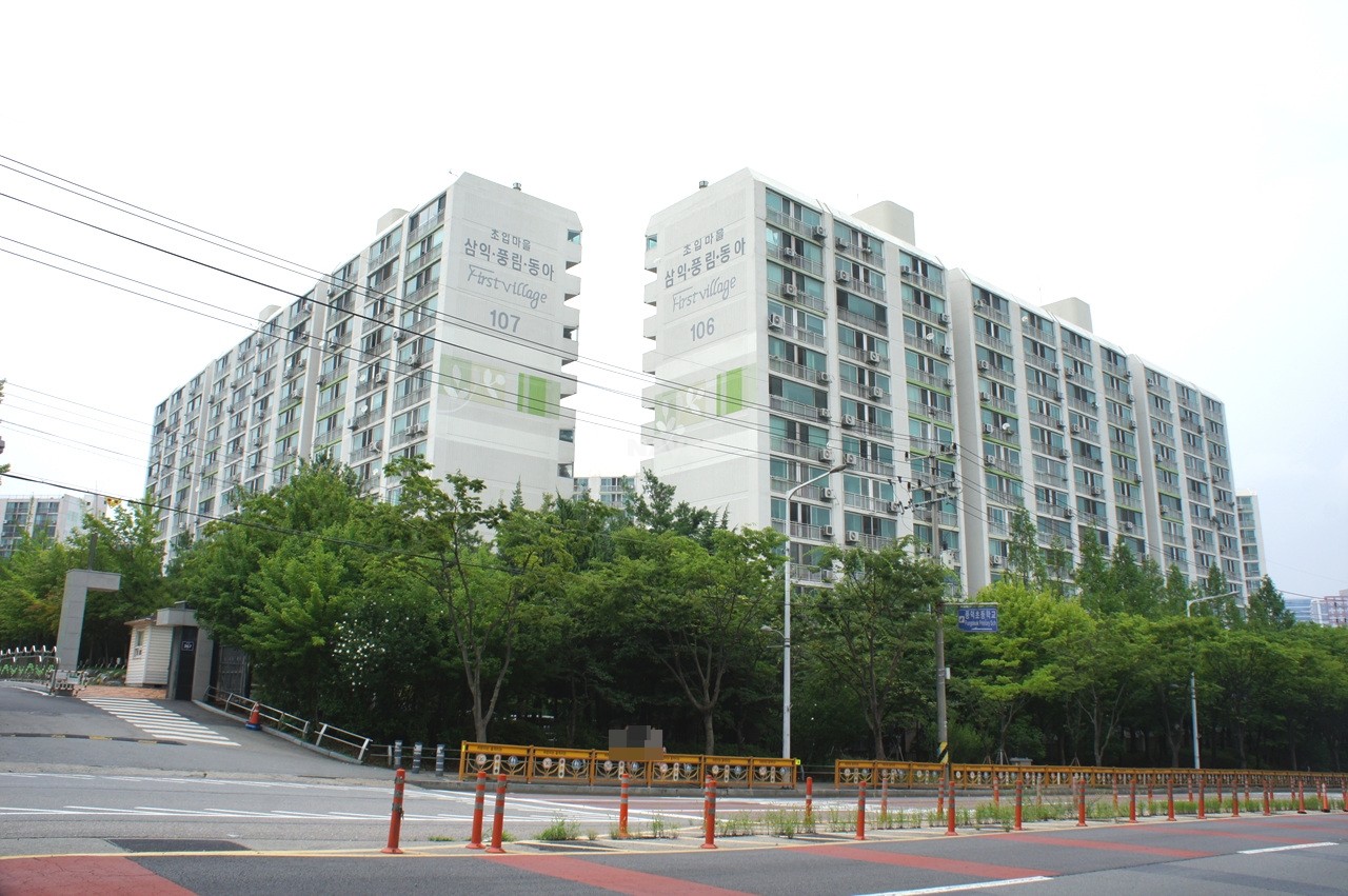 Building entrance with signage
