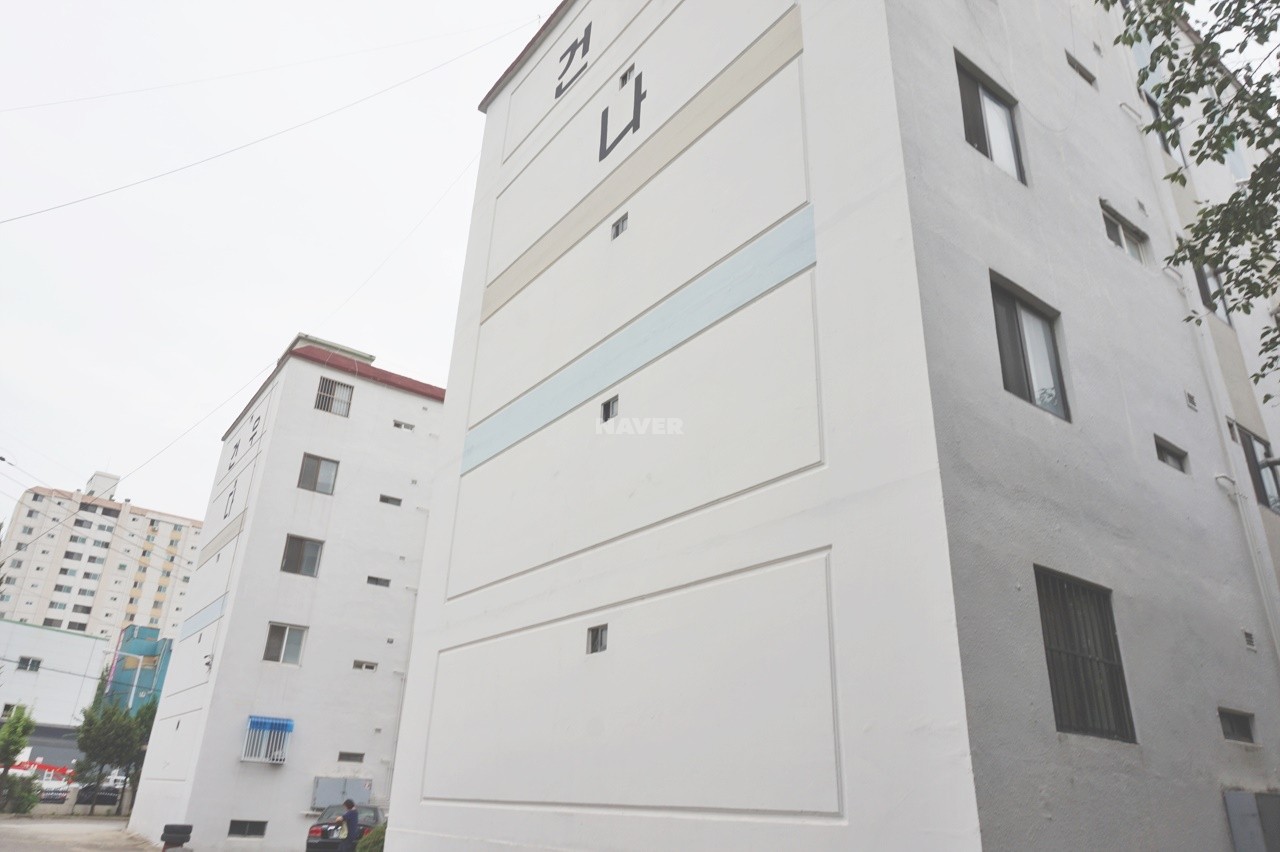 Building entrance with signage