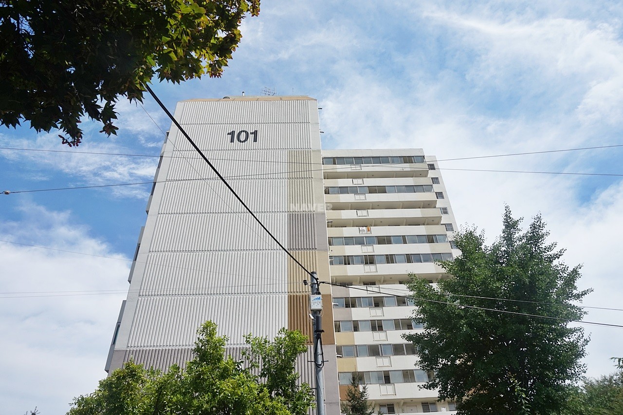 Building entrance with signage