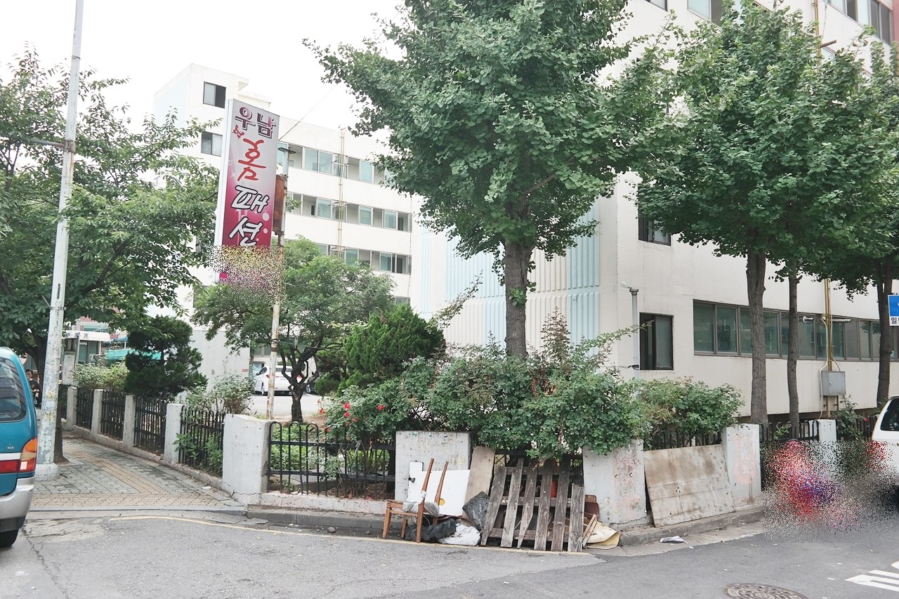 Building entrance with signage