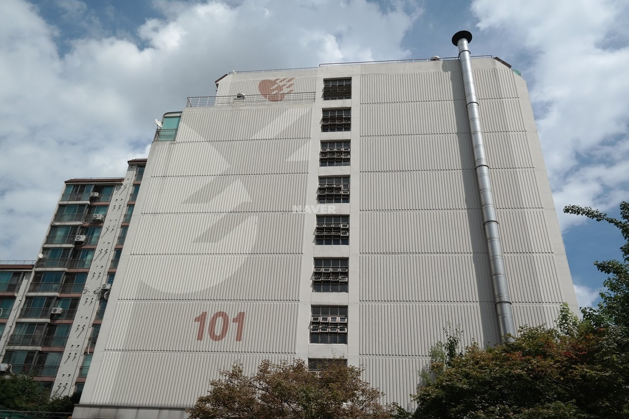 Building entrance with signage