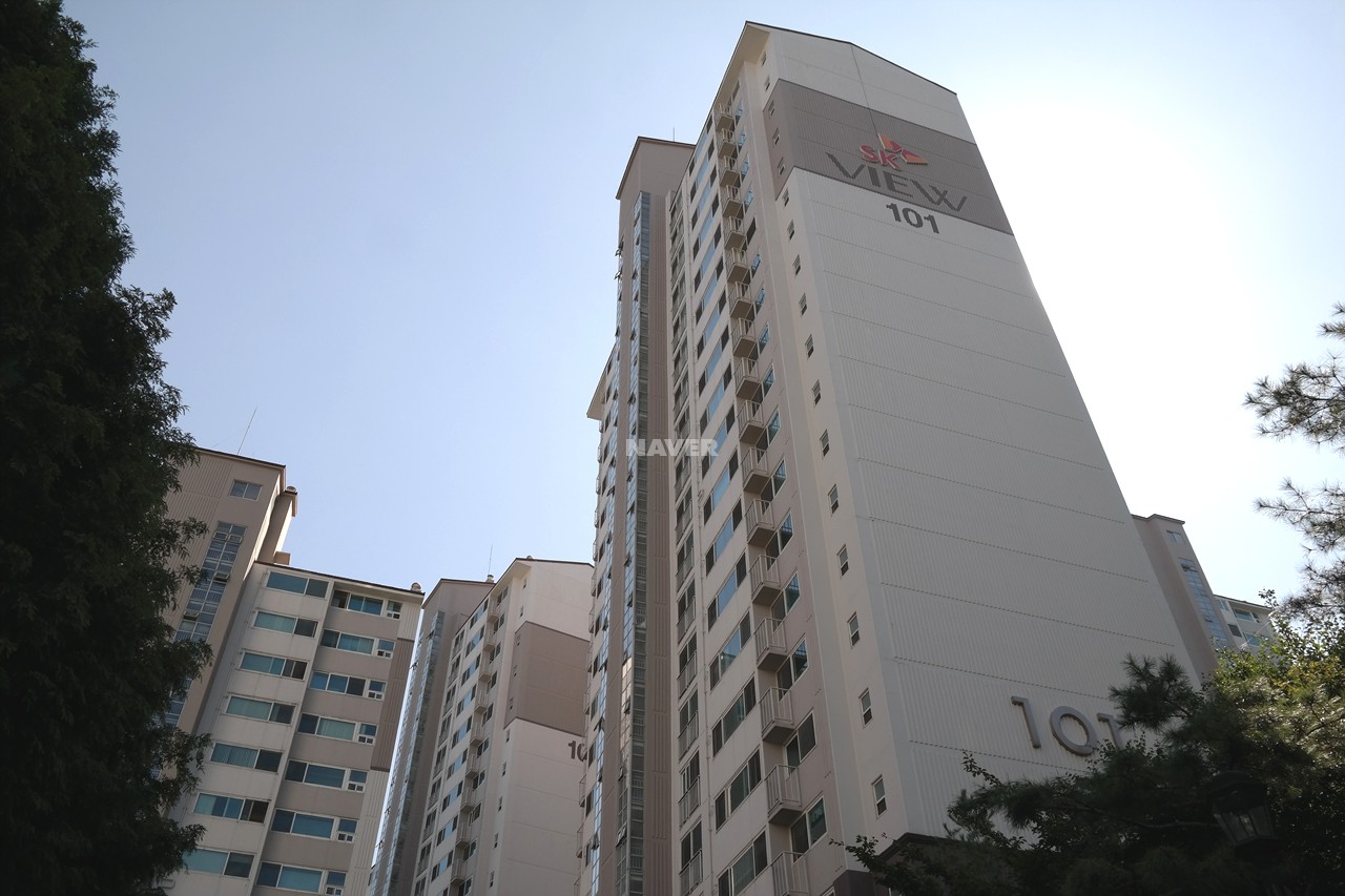 Building entrance with signage