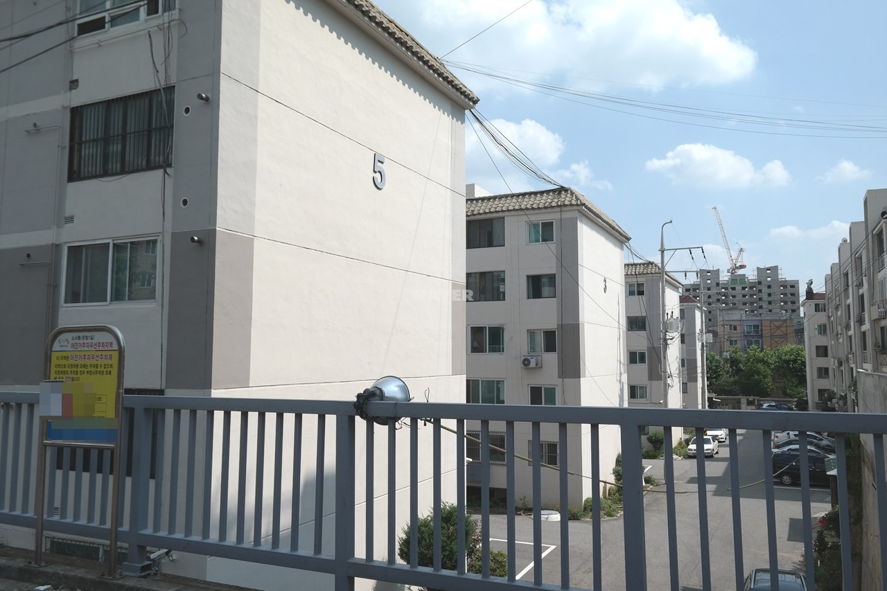 Building entrance with signage