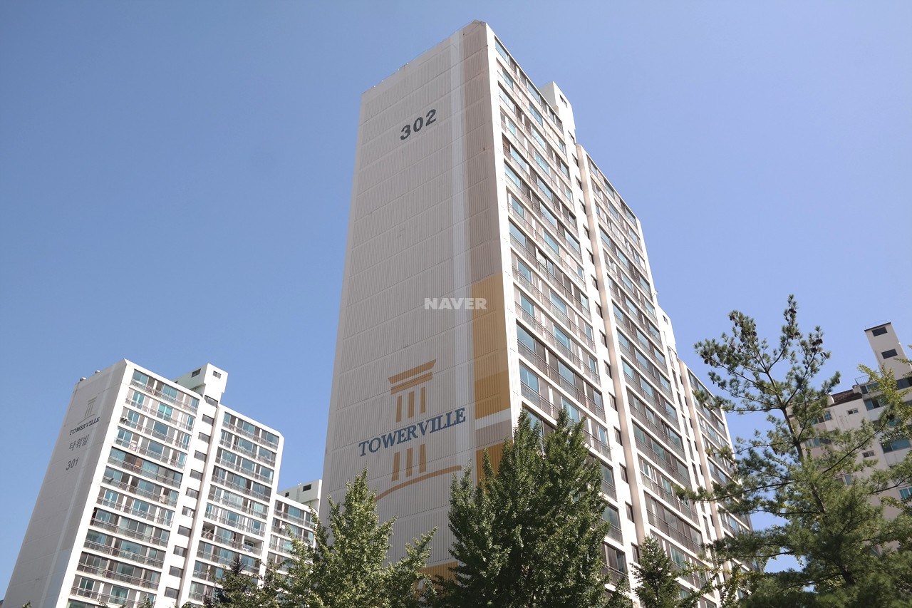 Building entrance with signage