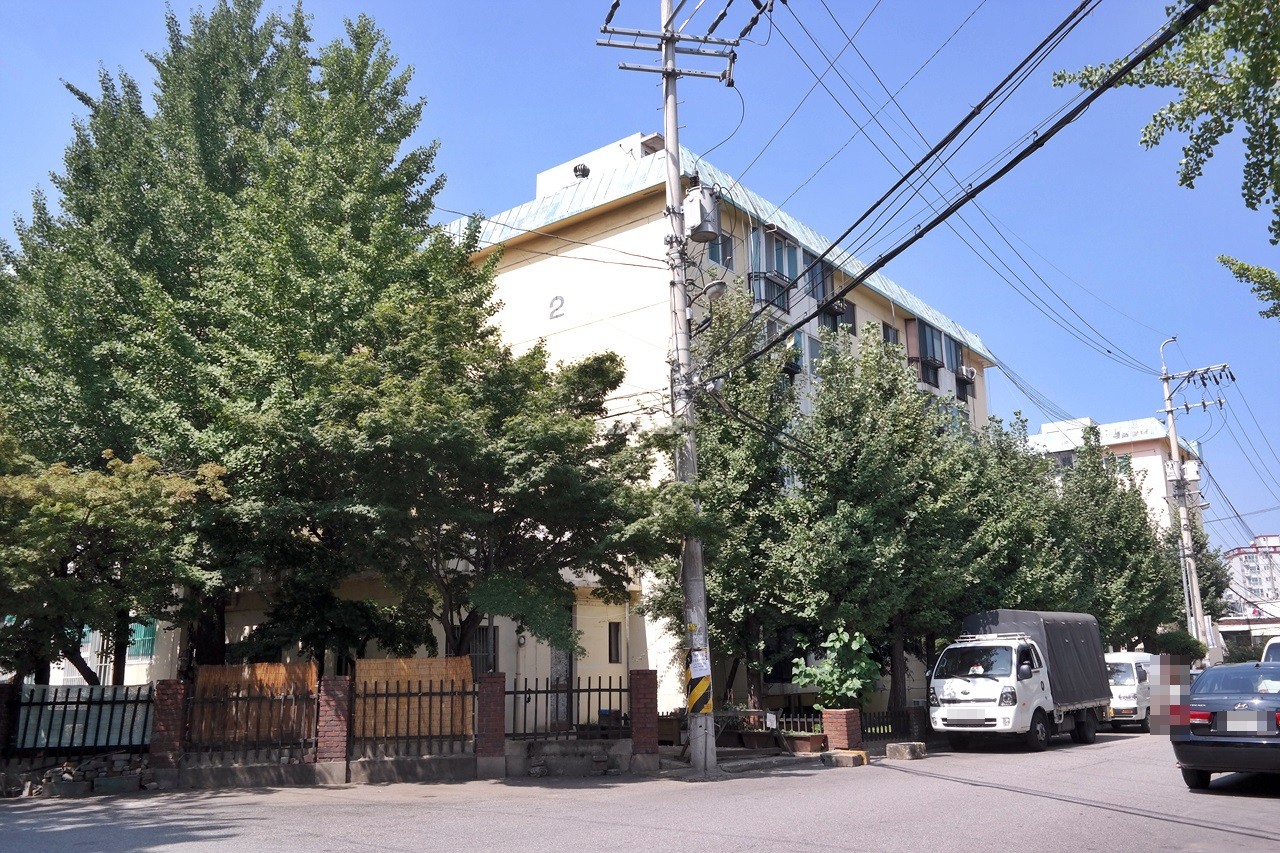 Building entrance with signage