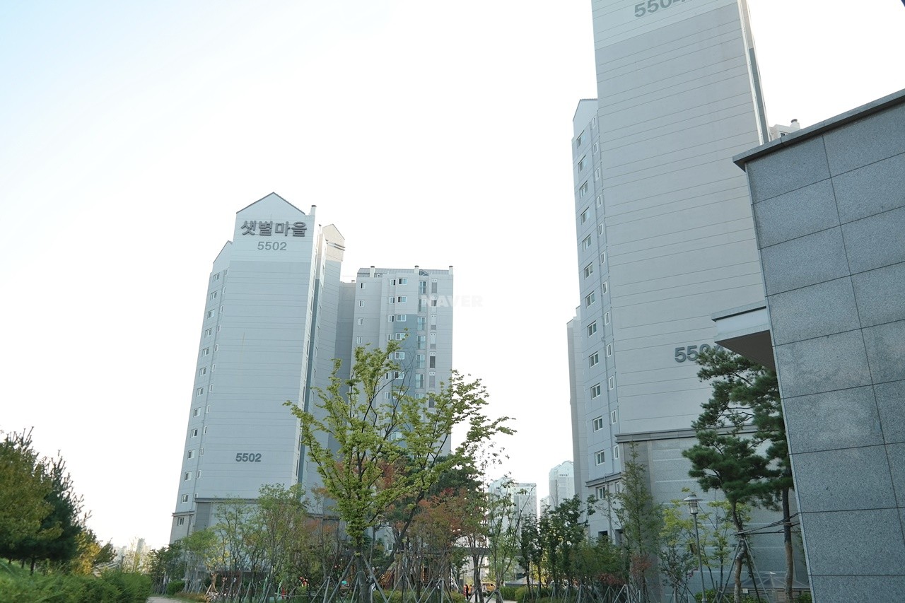 Building entrance with signage