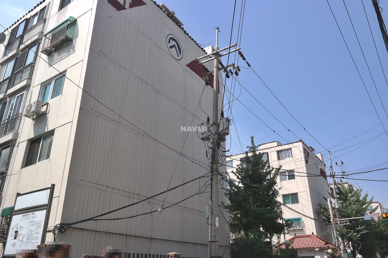 Building entrance with signage
