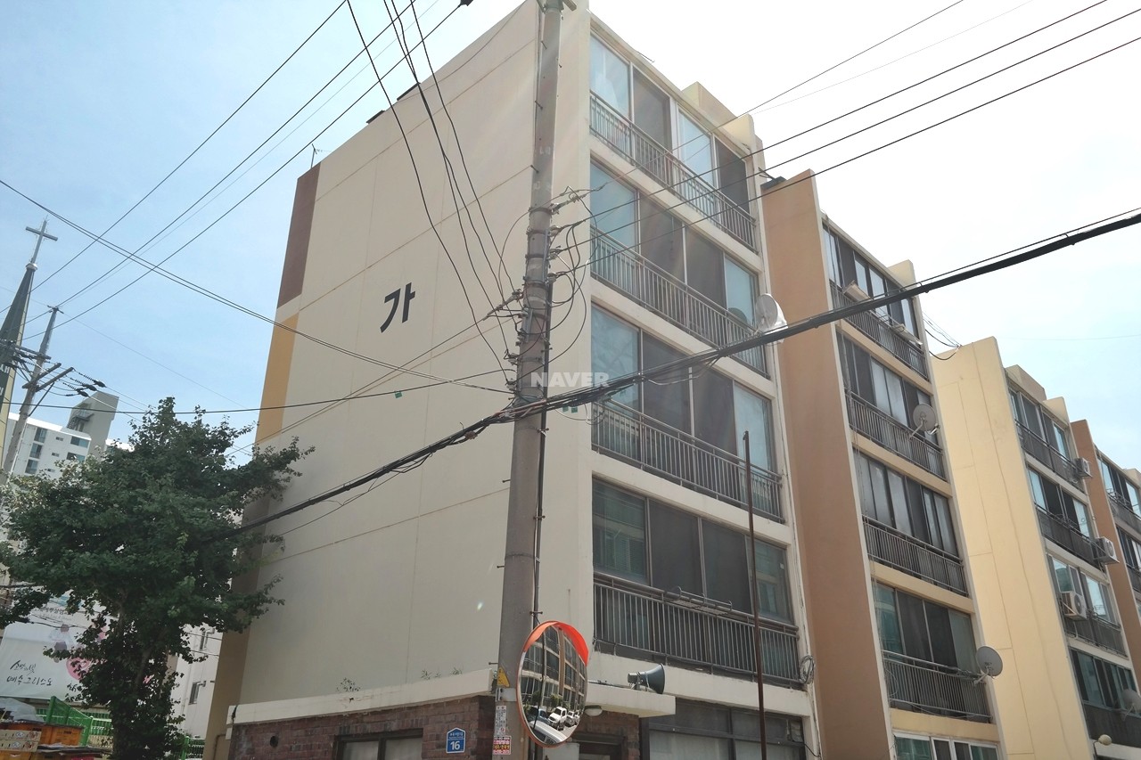 Building entrance with signage