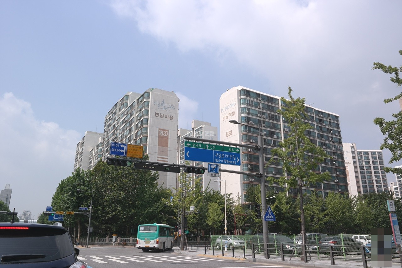 Building entrance with signage