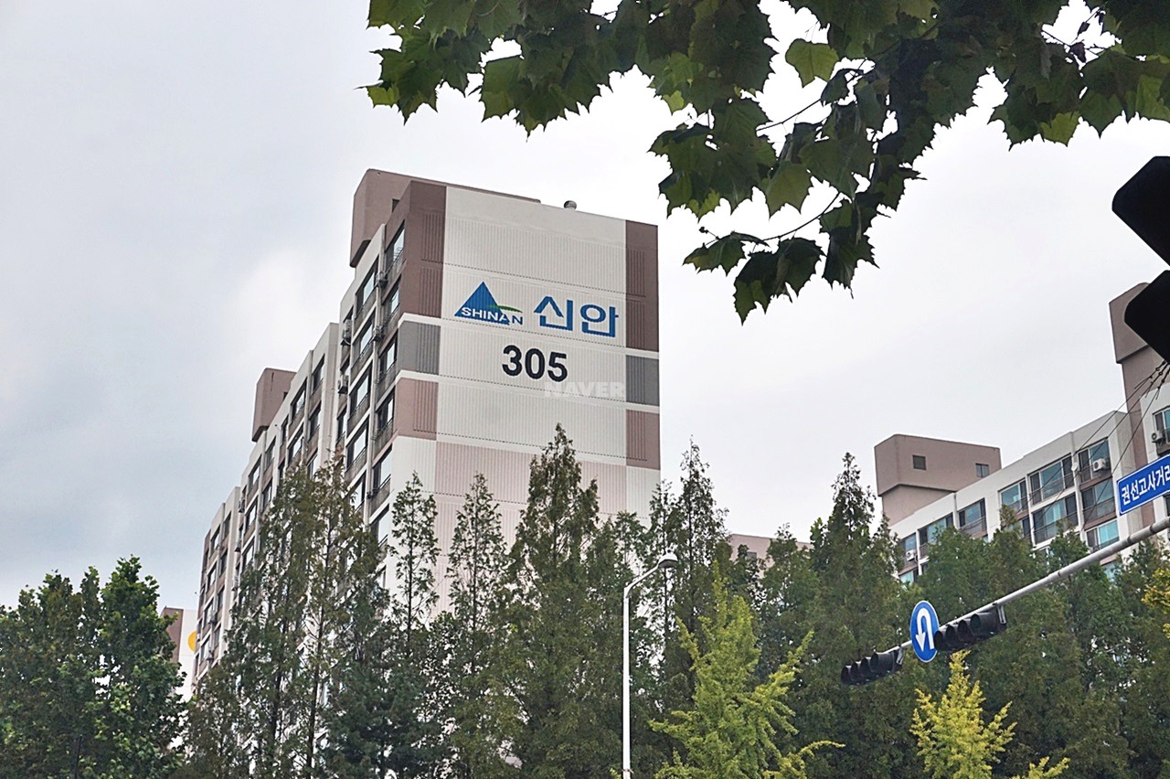 Building entrance with signage