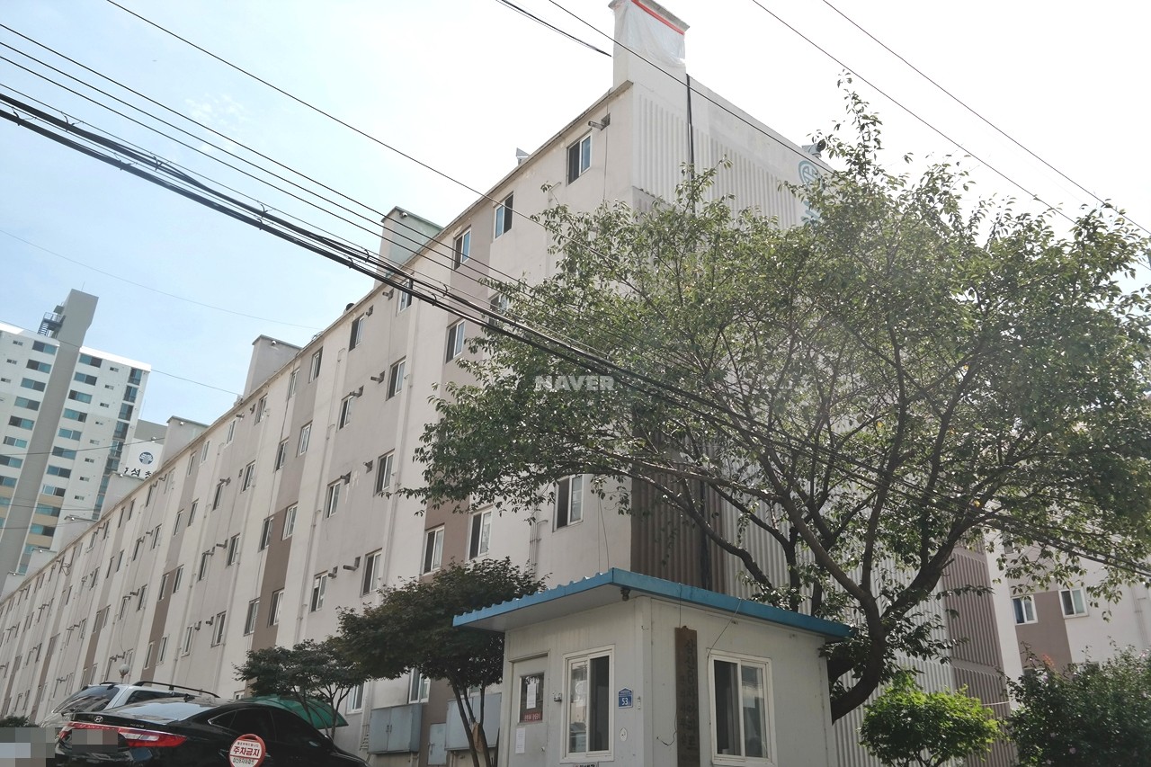 Building entrance with signage