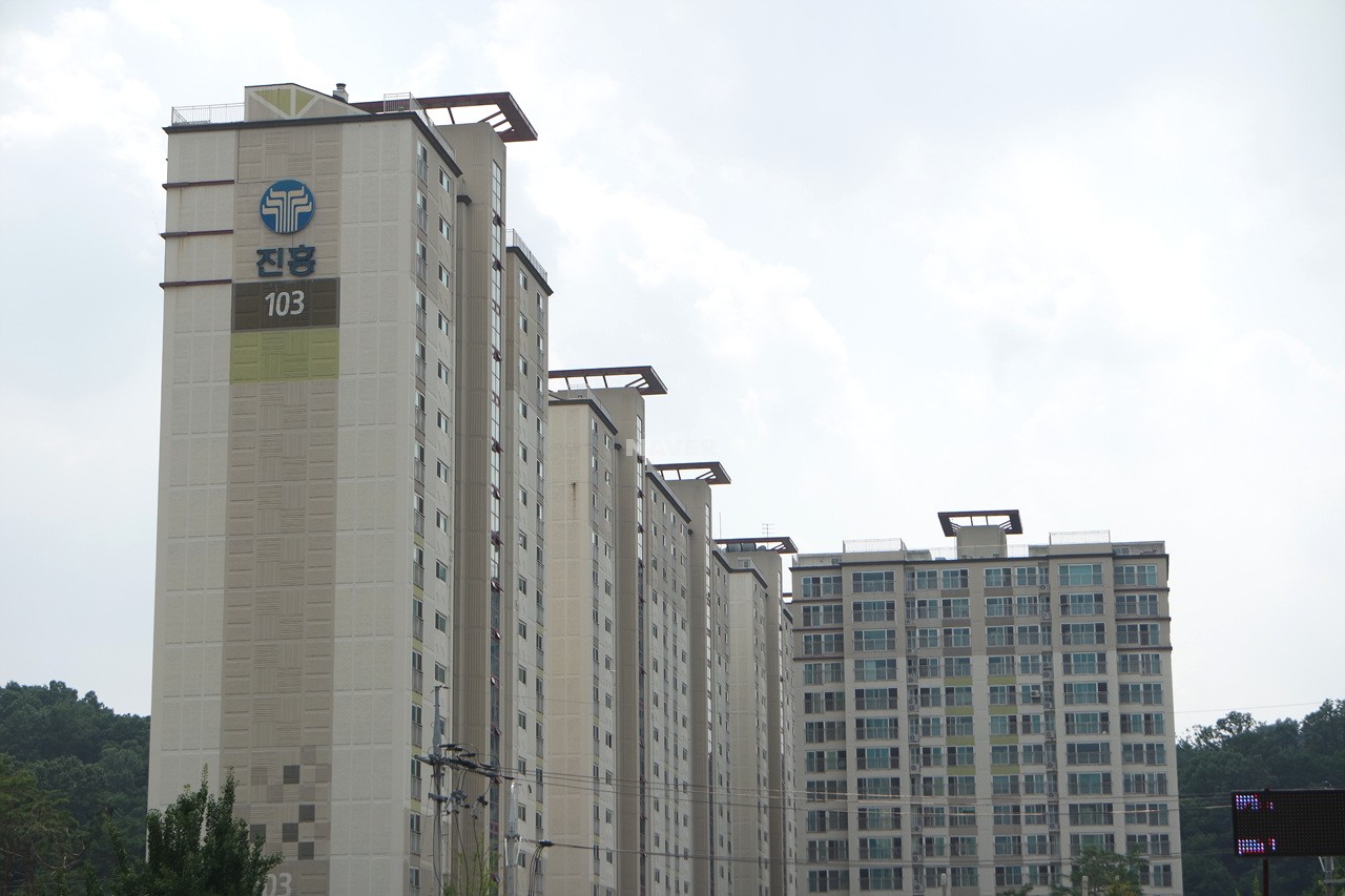 Building entrance with signage