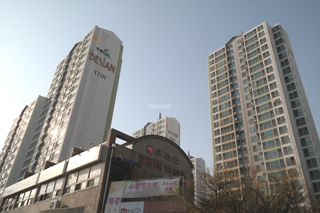 Building entrance with signage