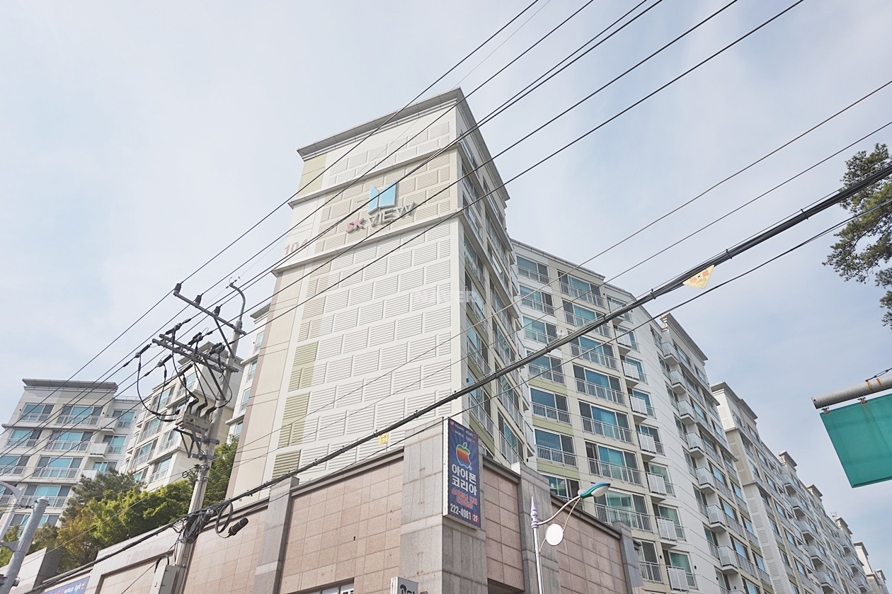 Building entrance with signage