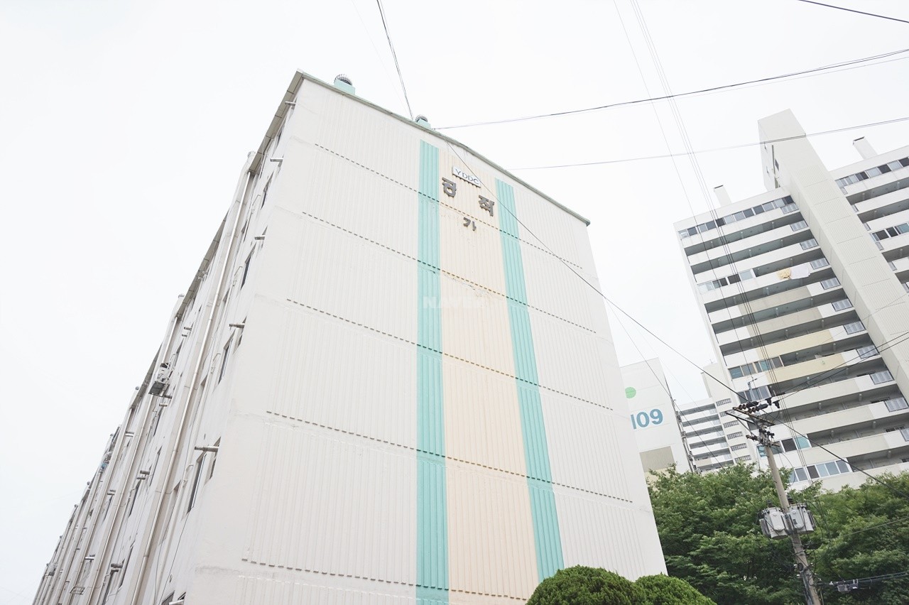 Building entrance with signage