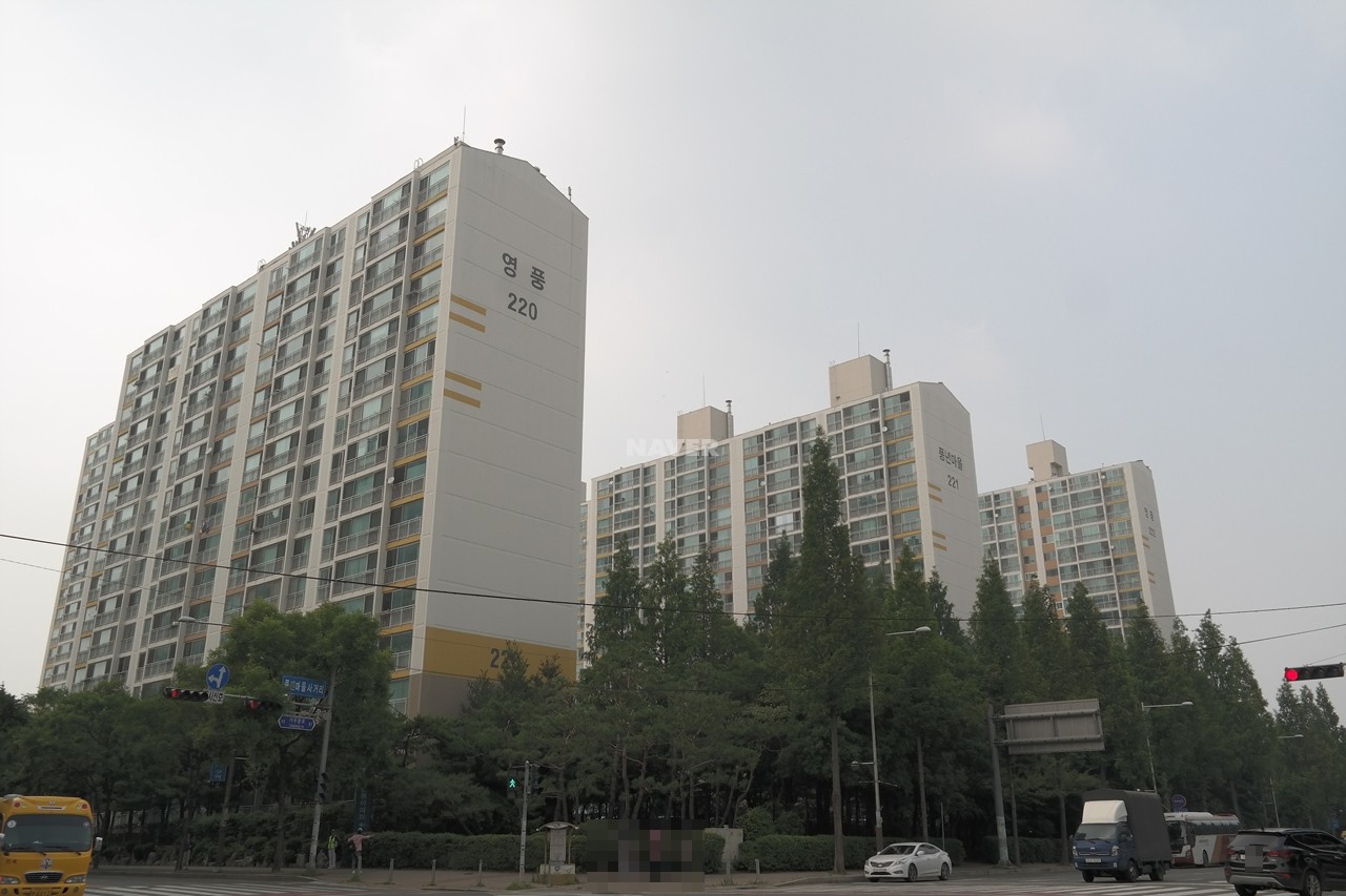 Building entrance with signage