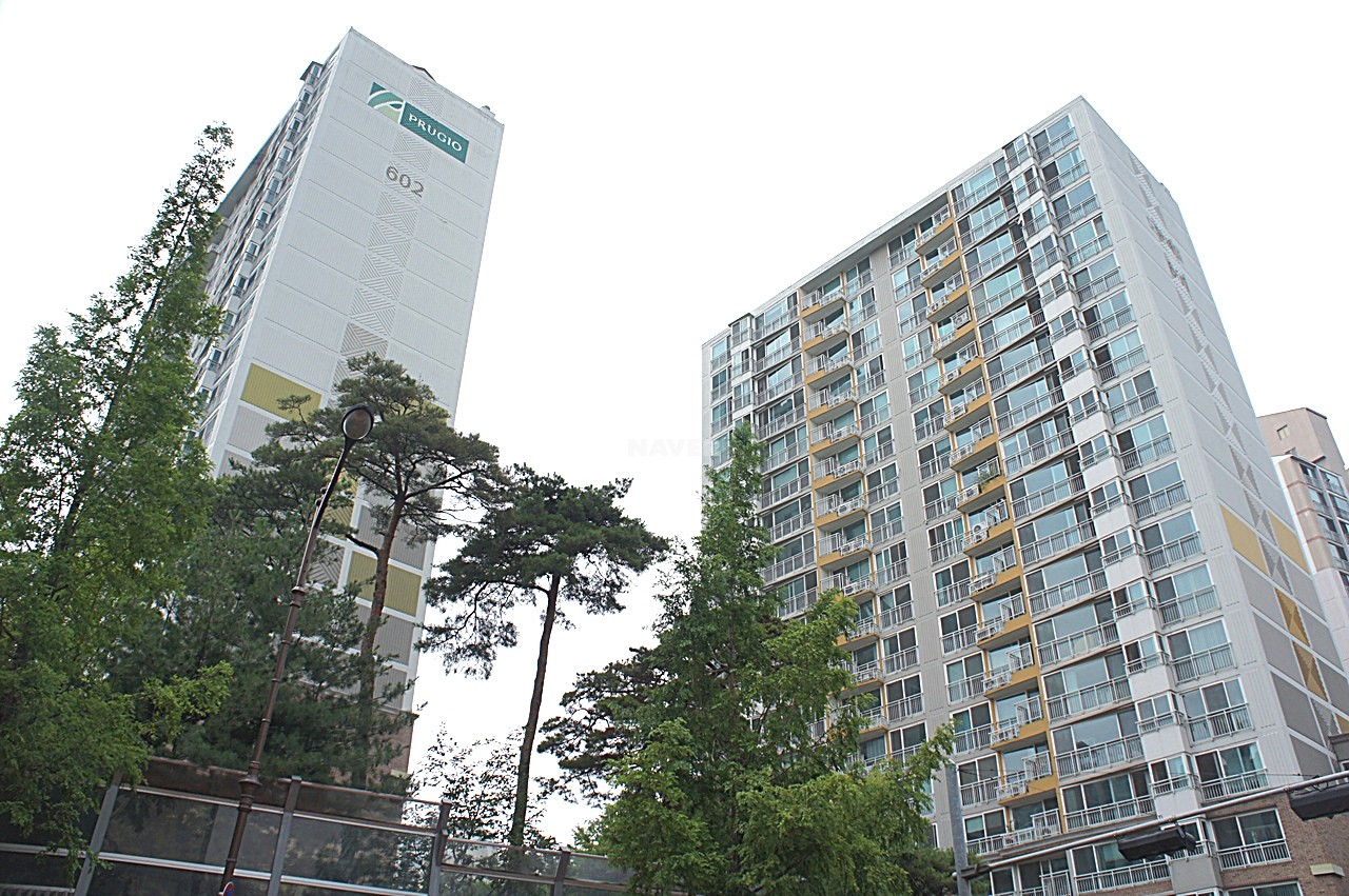 Building entrance with signage