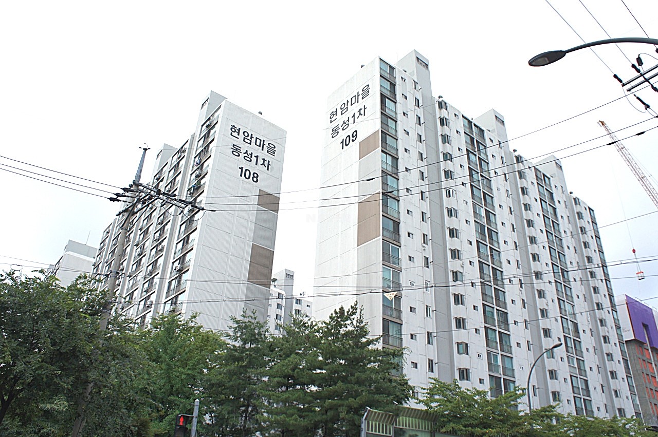 Building entrance with signage