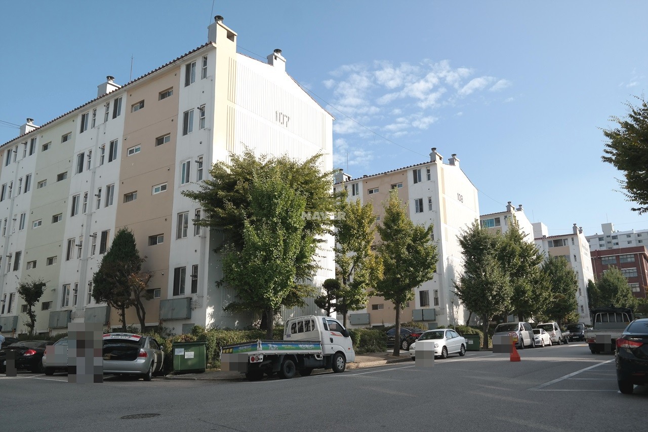 Building entrance with signage