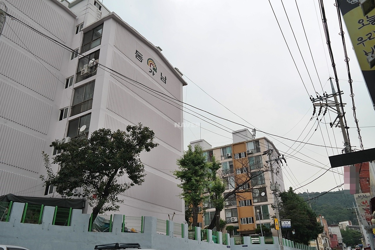 Building entrance with signage