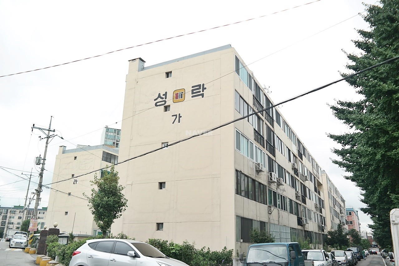 Building entrance with signage