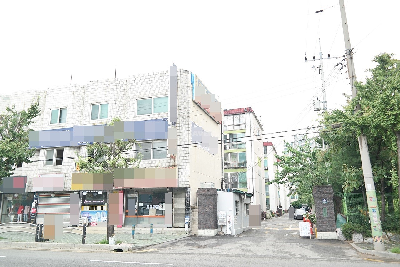 Building entrance with signage