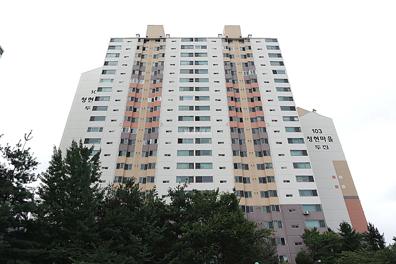 Building entrance with signage