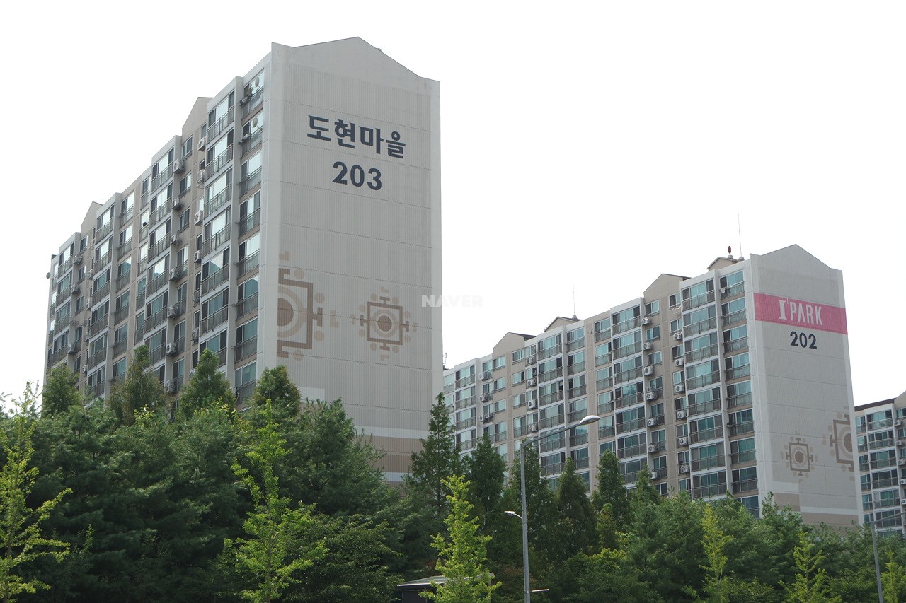 Building entrance with signage