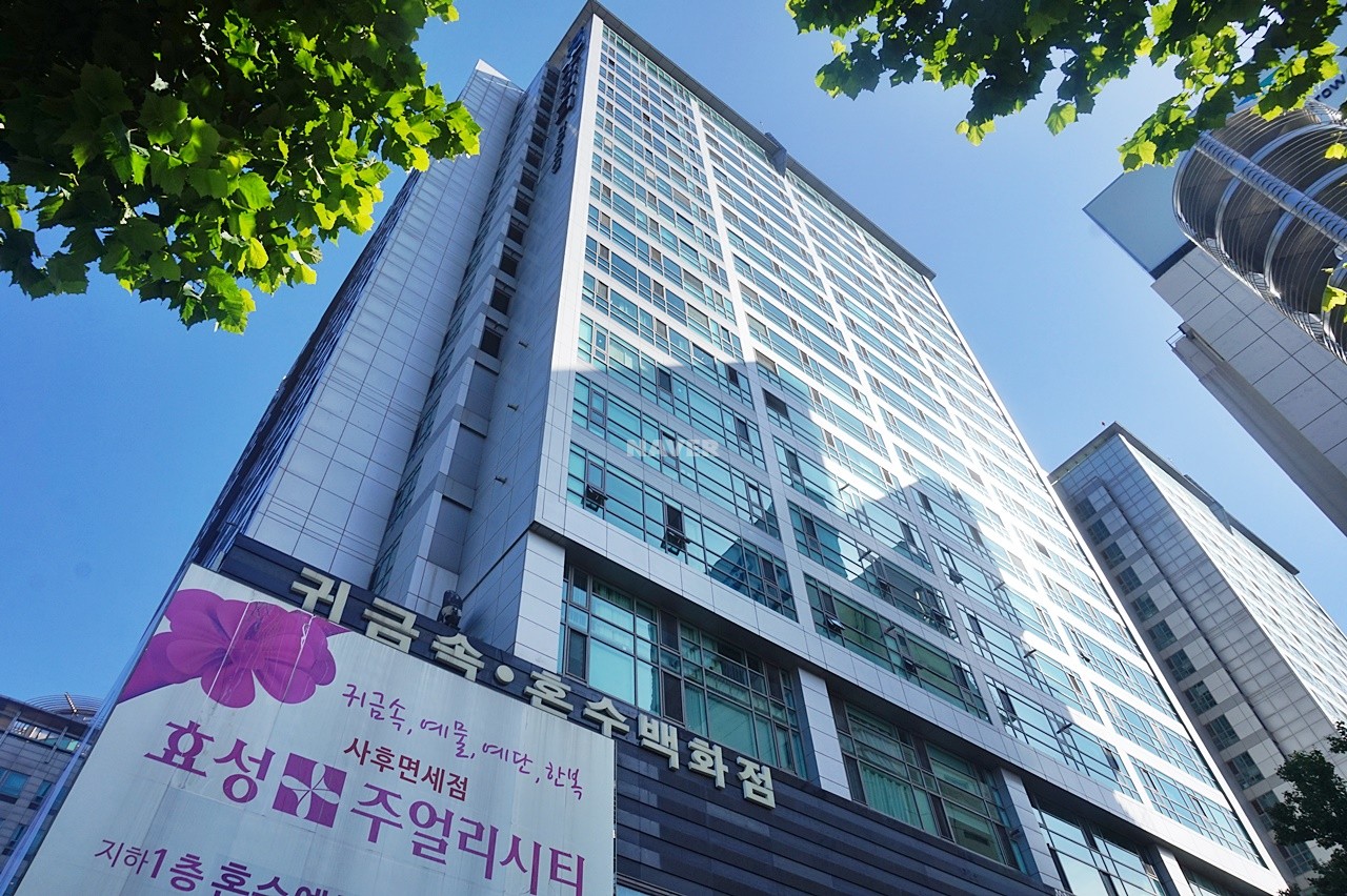 Building entrance with signage