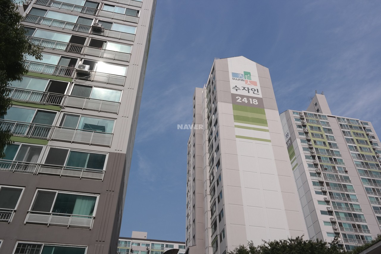 Building entrance with signage
