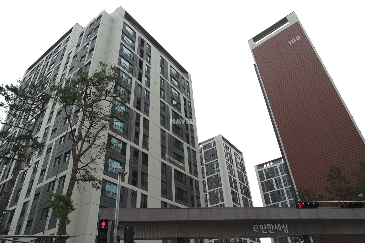 Building entrance with signage