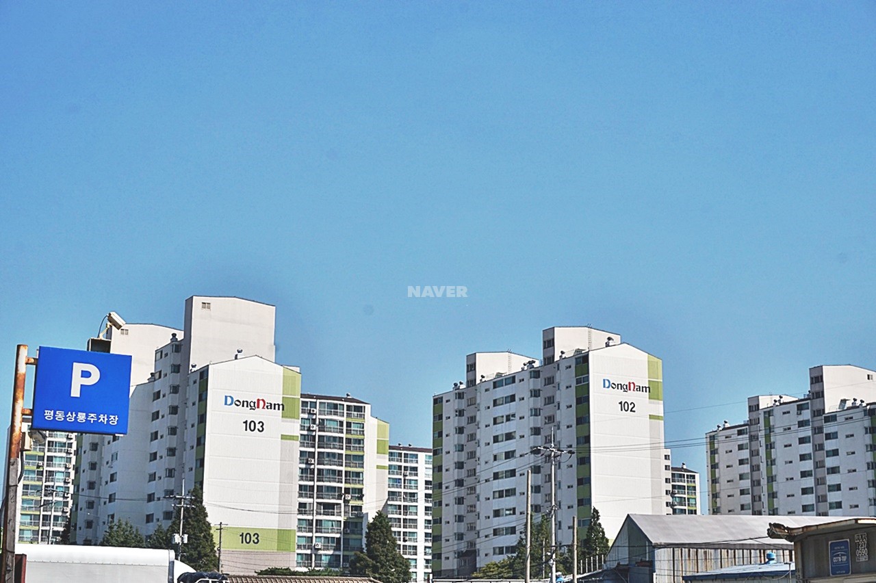 Building entrance with signage
