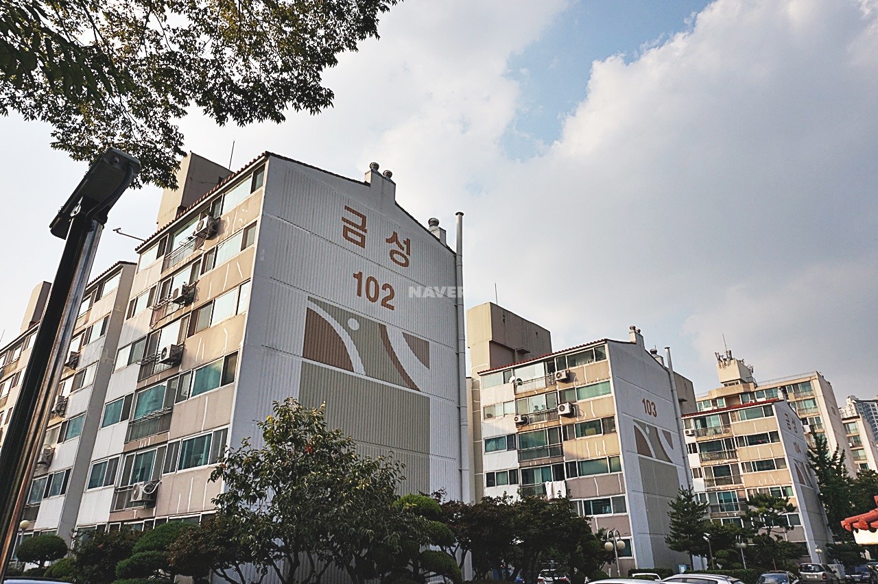 Building entrance with signage