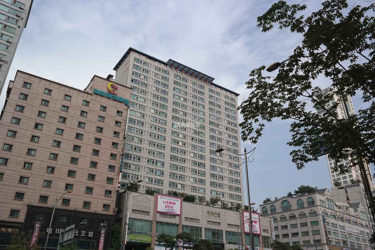 Building entrance with signage