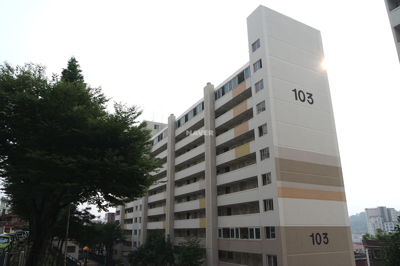 Building entrance with signage