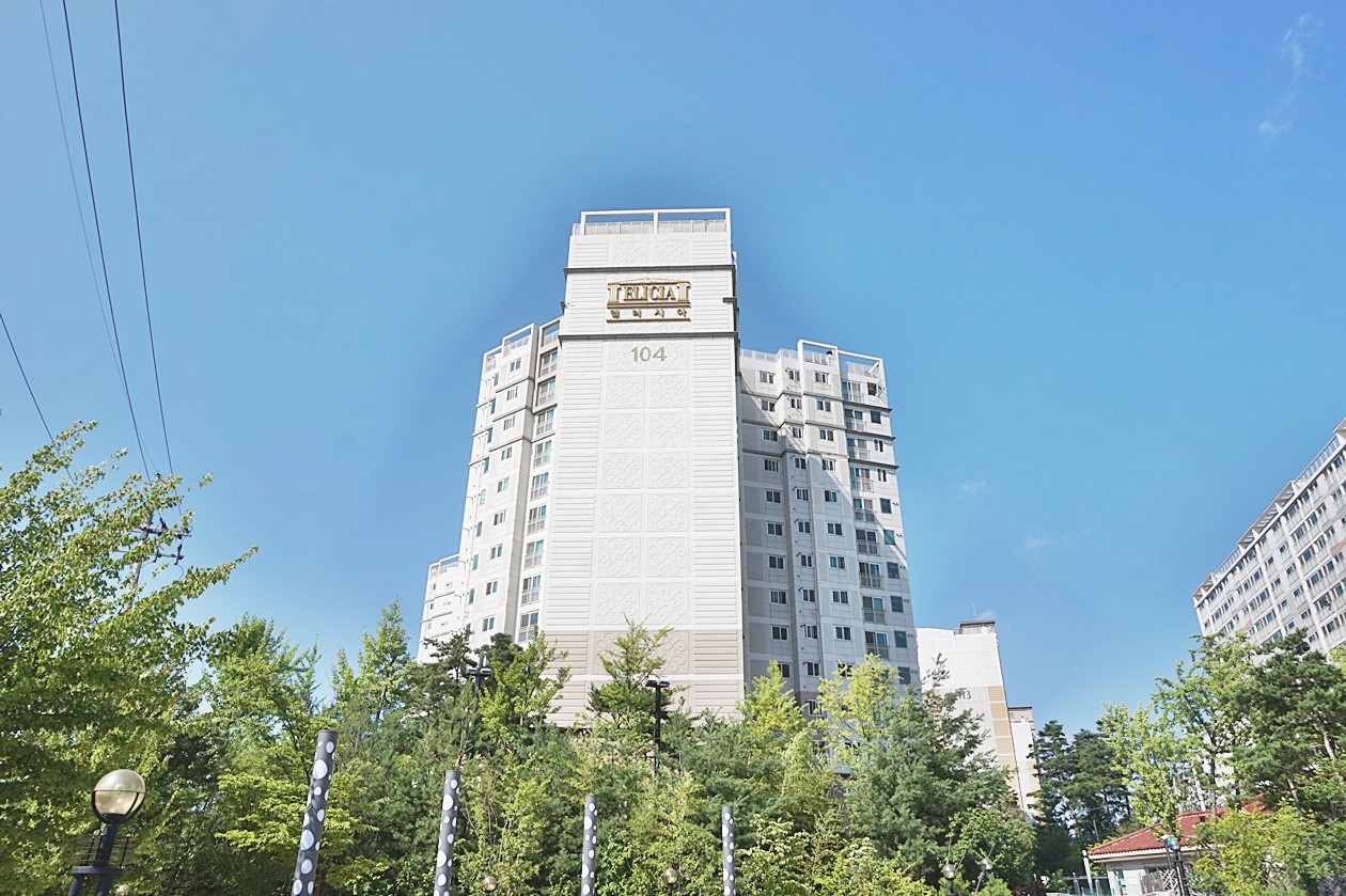 Building entrance with signage