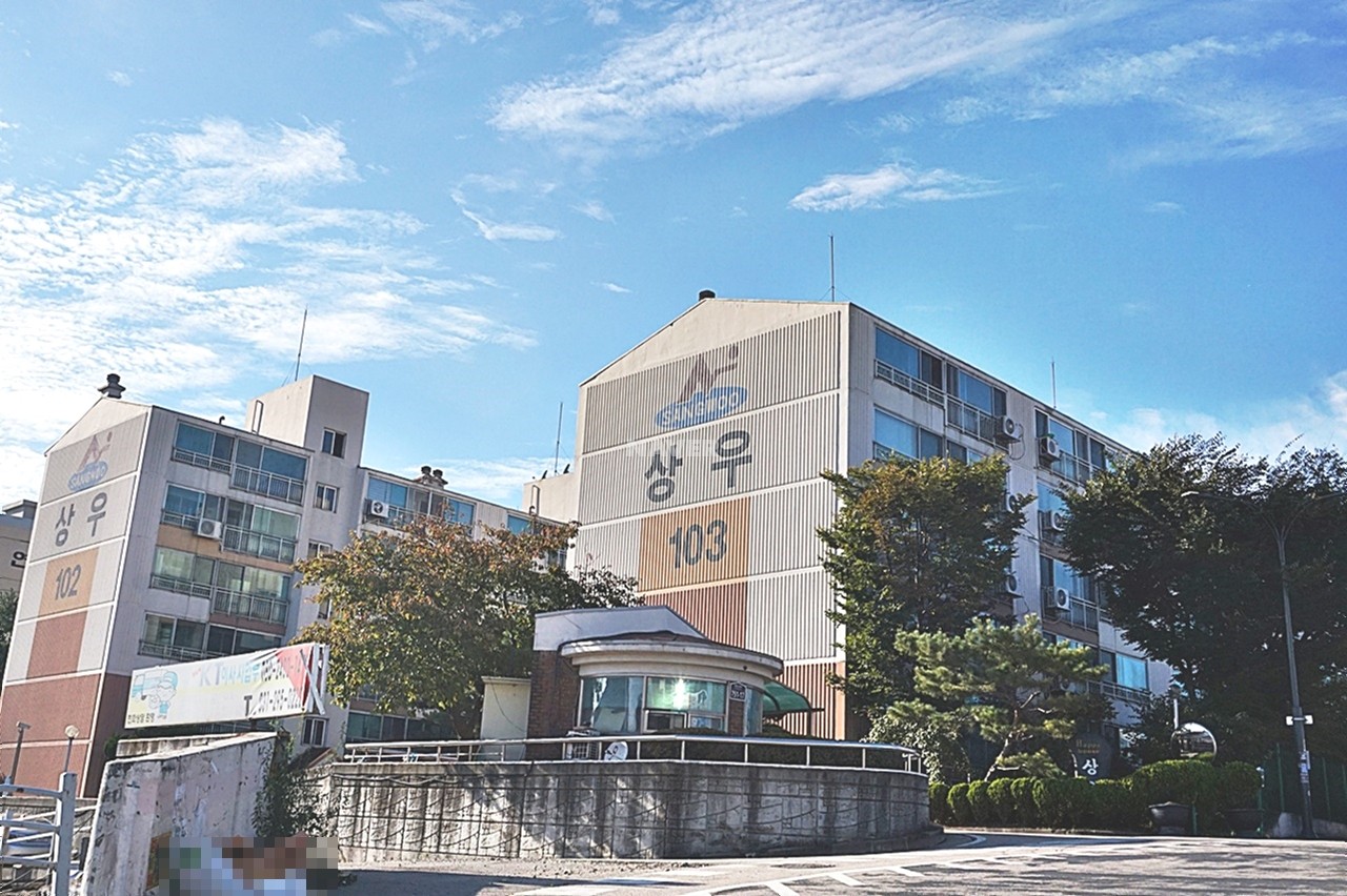 Building entrance with signage