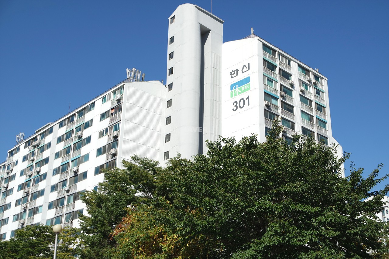 Building entrance with signage